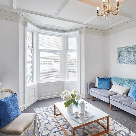Host & - The Gallery Apartment